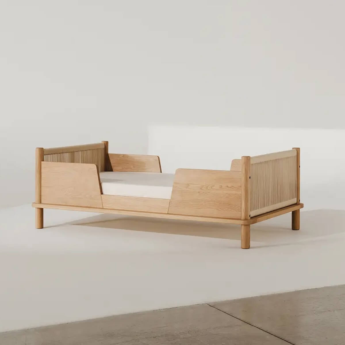 Lit Bébé Evolutif Latitude en Bois de Chêne Massif Nobodinoz 70x140CM